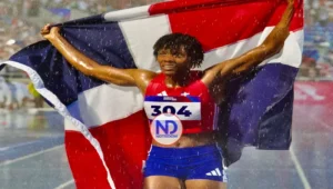 Con el oro al pecho, Marileidy Paulino lo dedica a República Dominicana: “El pueblo se lo merece”