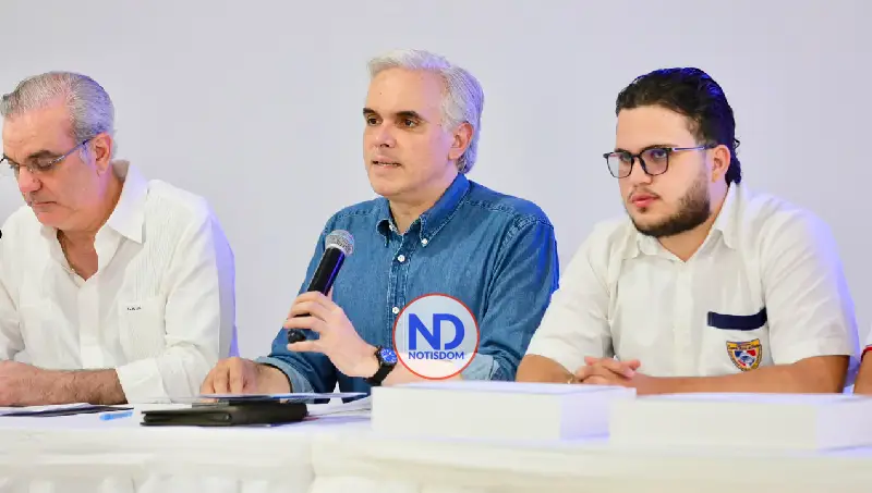NOTISDOM FOTOS PF2026 2026 08 02T094652.134 Abinader anuncia 326 becas del ITLA y computadoras para jóvenes de La Vega