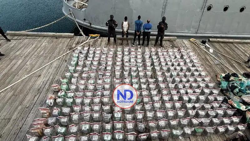DEA califica de «contundente golpe» decomiso de 1,360 paquetes de presunta cocaína
