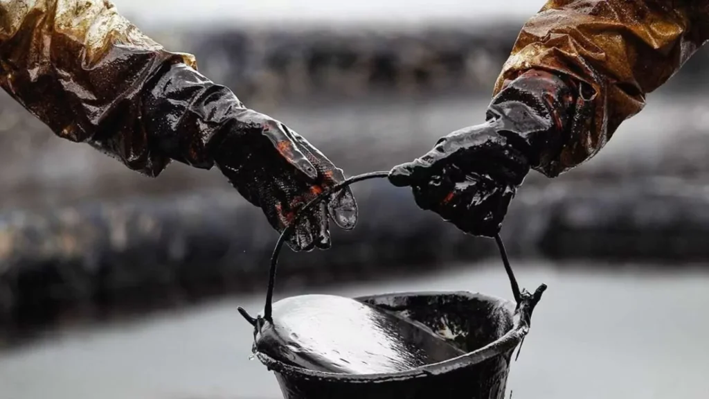 El barril de brent pierde casi dos dólares y cierra en 87,07 3 petroleo 40 El barril de brent pierde casi dos dólares y cierra en 87,07