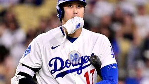 Roberts Espera que Ohtani Evite Lista de Lesionados