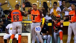 Toros Exhiben Poder con Tres Jonrones